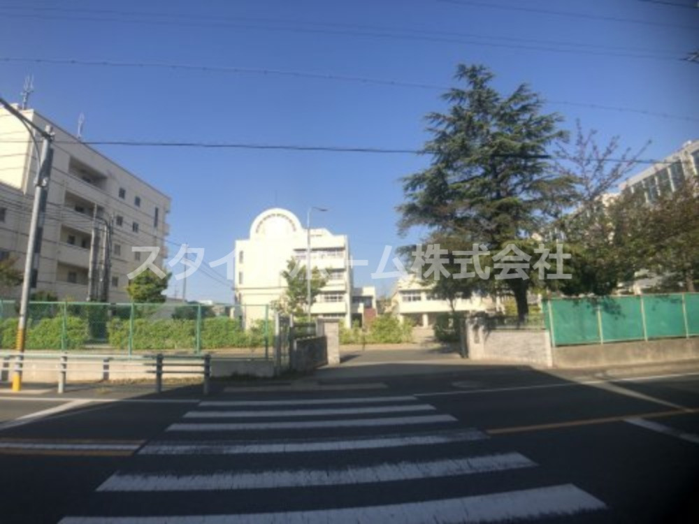 高校・高専　桜丘高等学校（高校・高専）まで459m