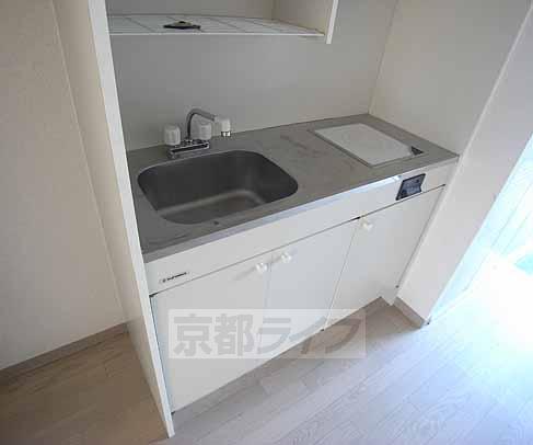 キッチン　コンロ一口コンロ付きです