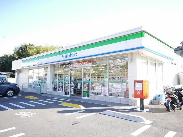 コンビニ　ファミリーマート／中間通谷店（コンビニ）まで130m
