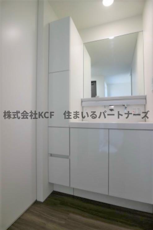 洗面設備　スペースが確保できる洗面所です