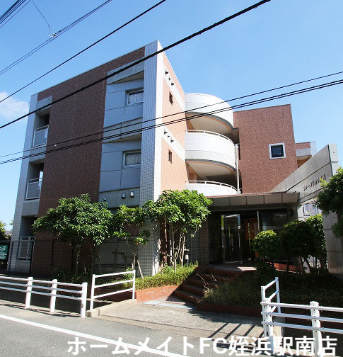 福岡市西区横浜のマンションの建物外観