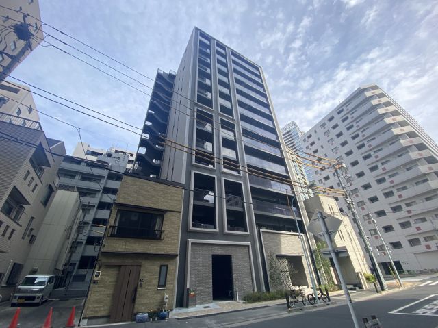 【中央区湊のマンションの建物外観】