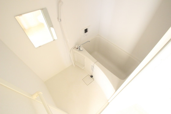 バス・シャワールーム　※別部屋の写真です