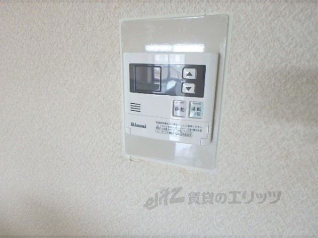 その他設備　給湯器リモコン