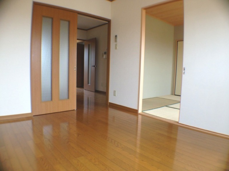 居室・リビング　図面と現状に相違がある場合には現状を優先