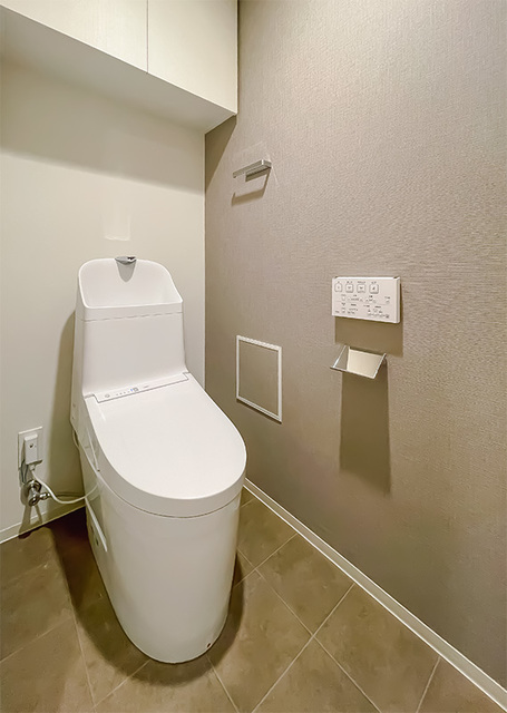 トイレ　※写真は同タイプ住戸です。