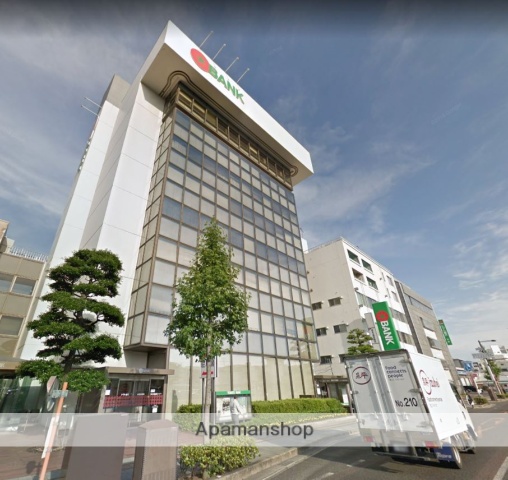 銀行　（株）トマト銀行／本店（銀行）まで662m