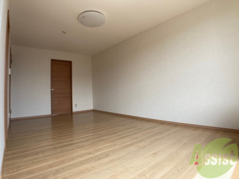 居室・リビング　広くてキレイなＬＤＫが広がっていて、充実した生活が送れそう。