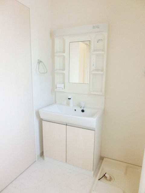 洗面設備　忙しい朝に便利な洗髪洗面化粧台