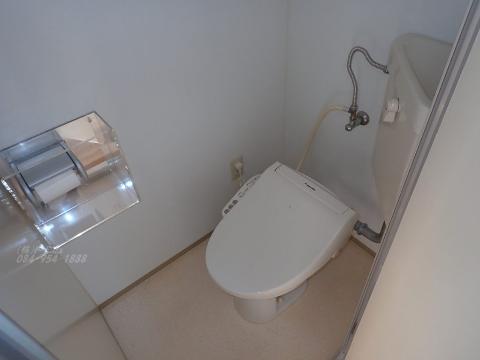 トイレ　シャワー付トイレ