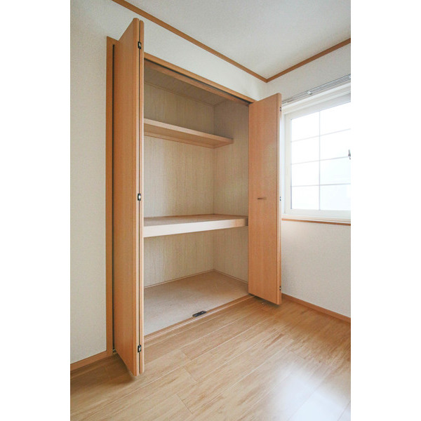 収納　同じ建物の別の部屋