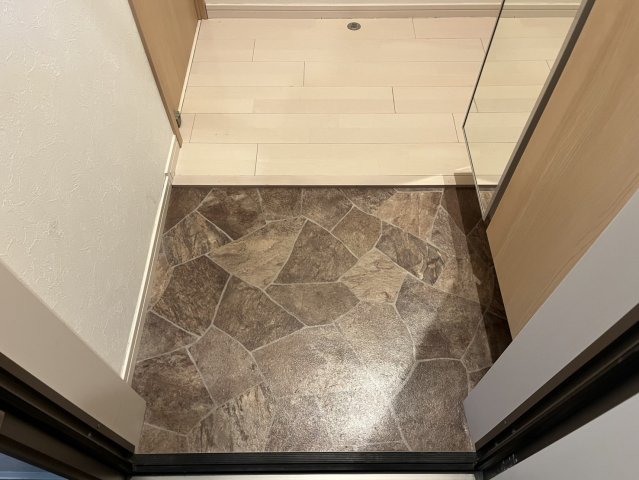 玄関　RadIAnce丸の内