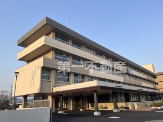 小学校　社学園小中学校（小学校）まで582m