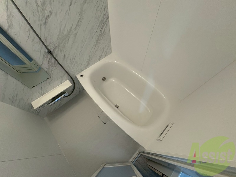 バス・シャワールーム　お風呂になります。一日の疲れを癒してくださいね。