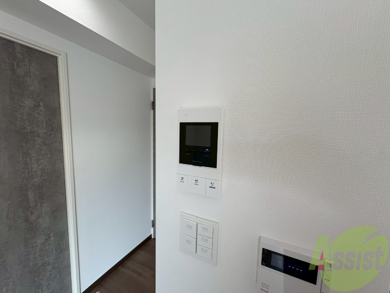 セキュリティ　ＴＶモニター付インターホンです。来客者の顔が見えるので安心！