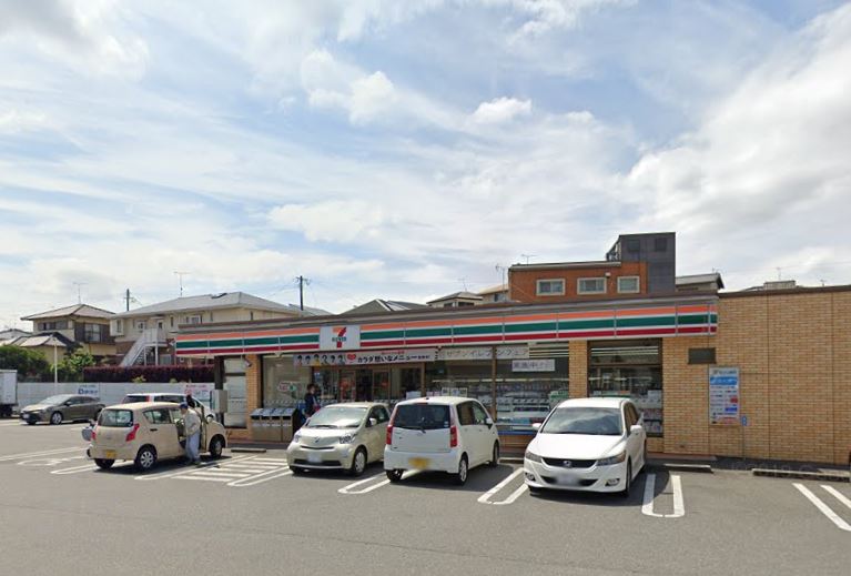 コンビニ　セブンイレブン 太宰府梅ヶ丘店（コンビニ）まで746m