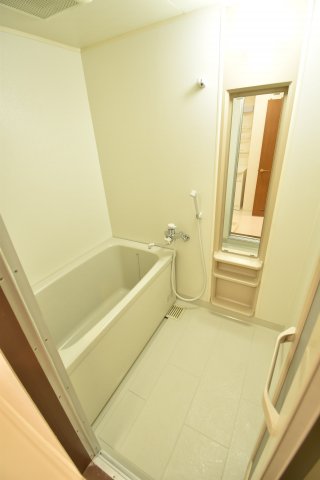 バス・シャワールーム　日々の疲れを癒すお風呂付です