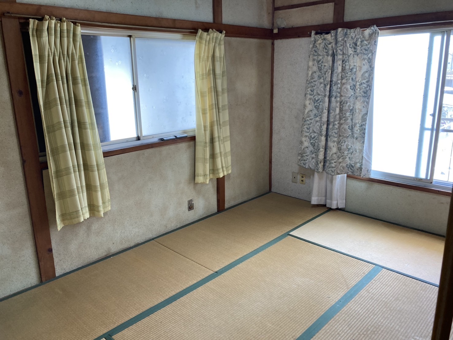 東大阪市鴻池本町 戸建の居間写真