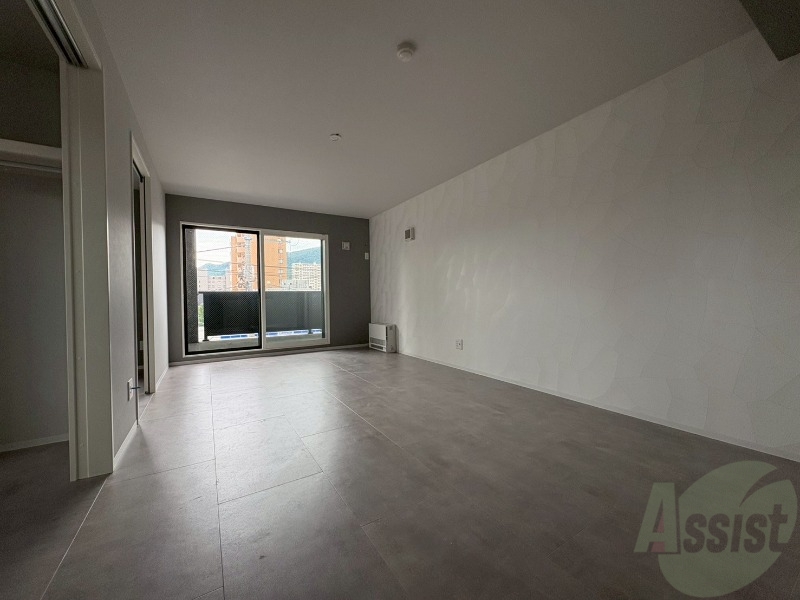 居室・リビング　広くてきれいなリビングです！快適に過ごせそうですね。