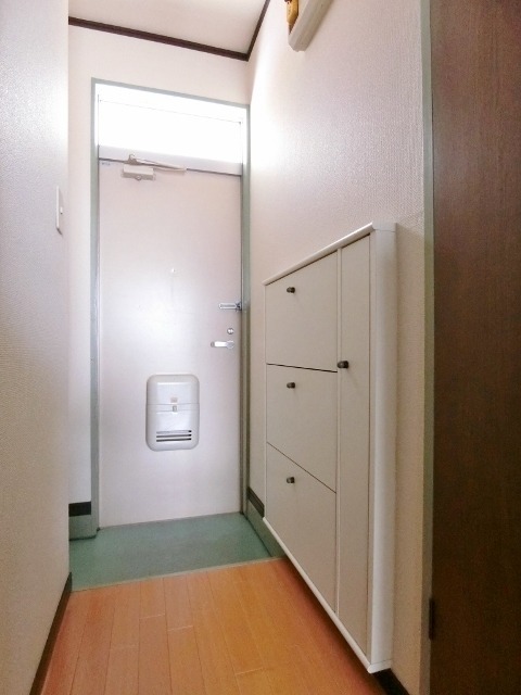 玄関　図面と現状に相違がある場合には現状を優先