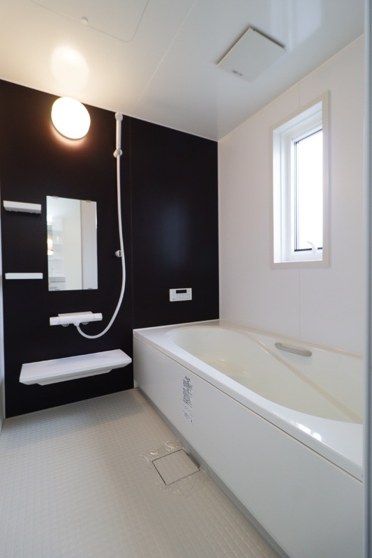 バス・シャワールーム　図面と現状に相違がある場合には現状を優先