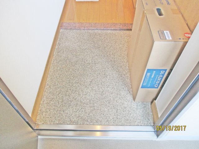 玄関　コンフォ清水