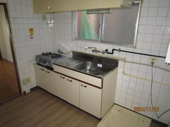 キッチン　※別号室の写真です。