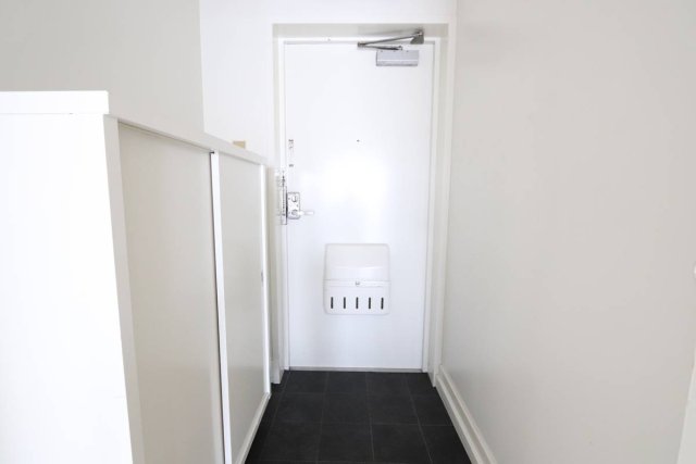 玄関　同物件別室です。