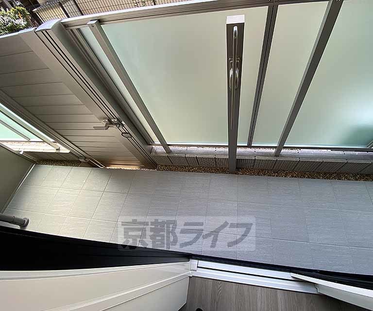 バルコニー　１０５号室流用。