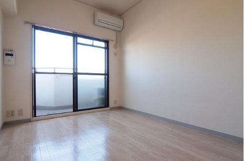 居室・リビング　使いやすい居間です