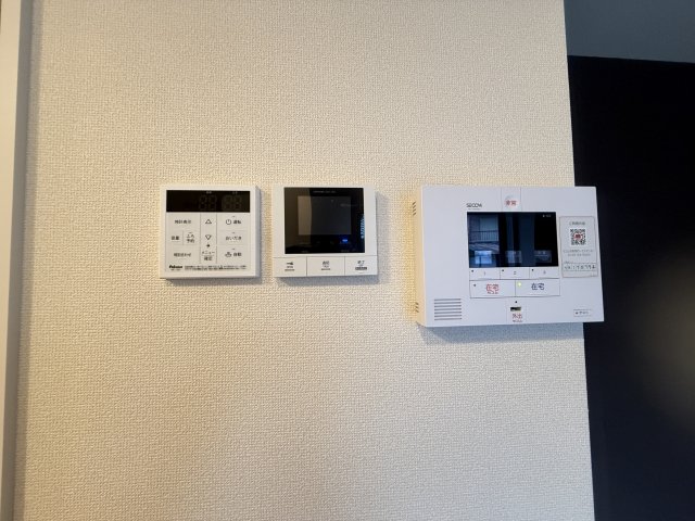 セキュリティ　モニター付きインターホン