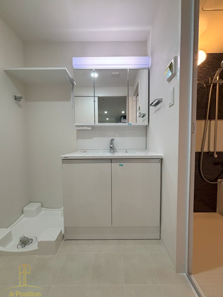 洗面設備　スプランディッド上本町WEST