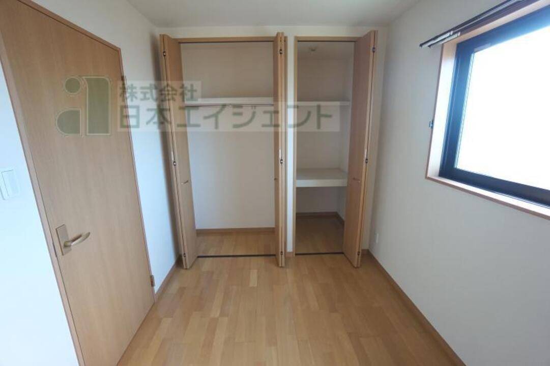 収納　クローゼット