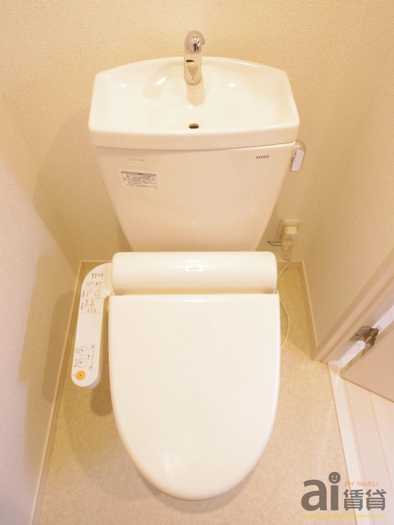 トイレ　※同仕様写真