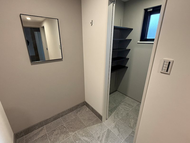 収納　シューズクローゼット