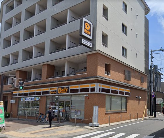 コンビニ　デイリーヤマザキ 鞍馬口店（コンビニ）まで356m