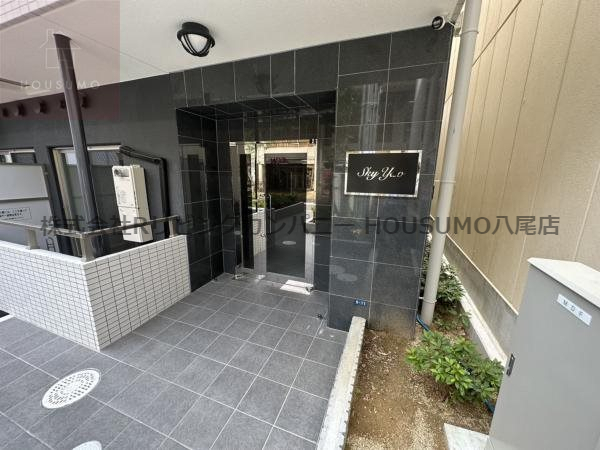 エントランス　建物の内部です