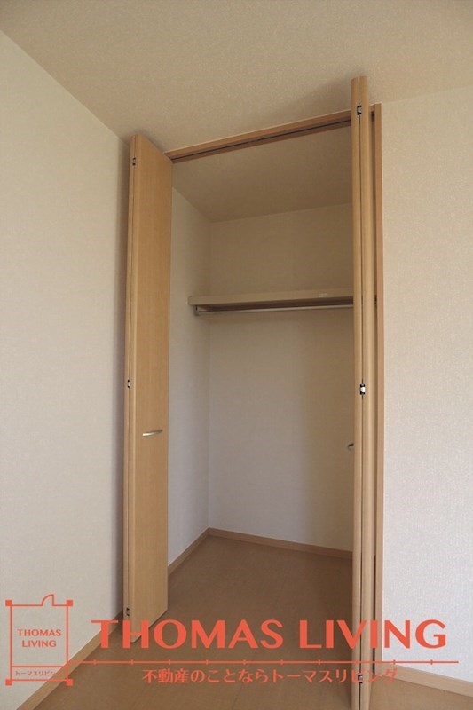 収納　同シリーズの写真でご参考下さい。