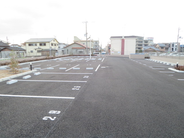 駐車場　セコムセキュリティー