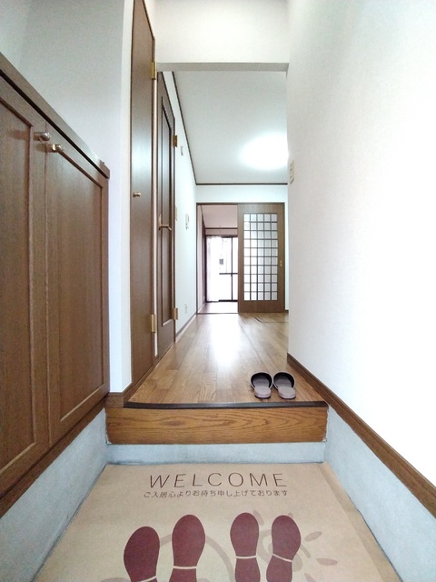 玄関　シューズボックス完備の玄関