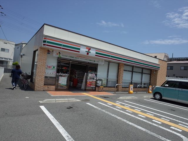コンビニ　セブンイレブン 明石鳥羽店（コンビニ）まで342m