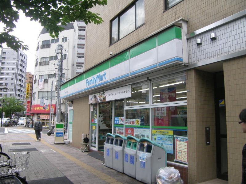 コンビニ　ファミリーマート 千束一丁目店（コンビニ）まで128m