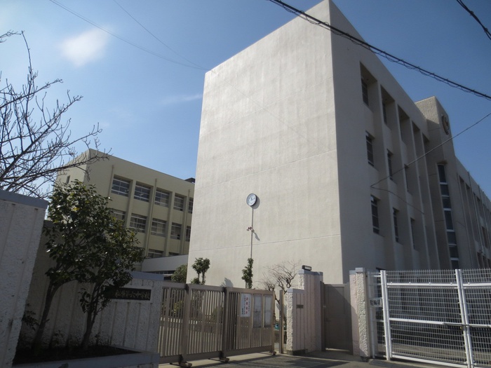 中学校　松原第六中学校（中学校）まで1100m