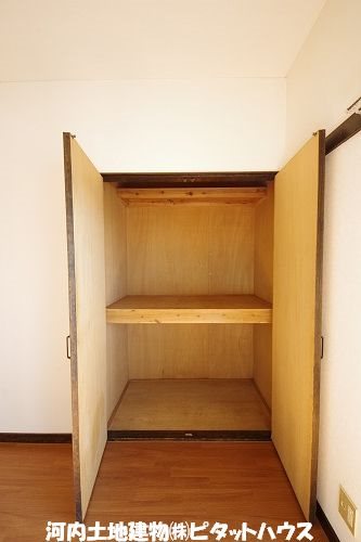 収納　洋室収納