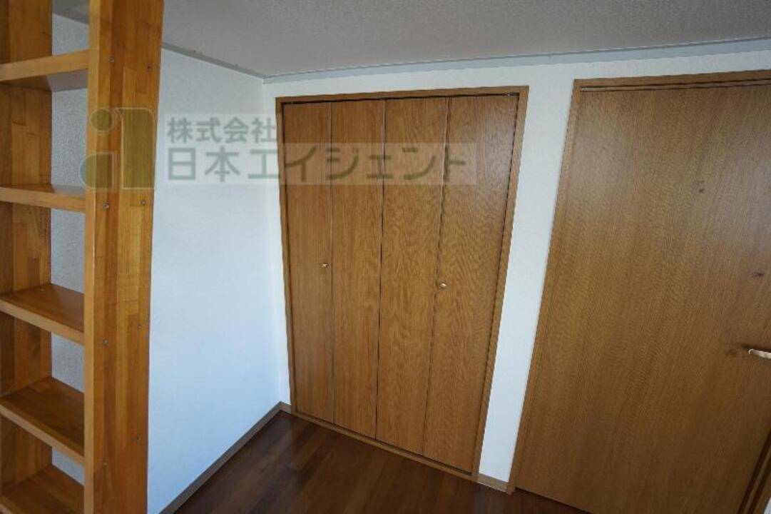 収納　クローゼット