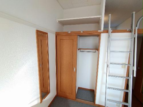 収納　姿見付きです♪