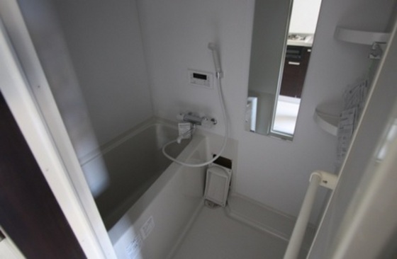 バス・シャワールーム　他号室のお写真です