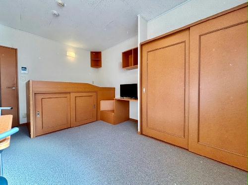 居室・リビング　現状優先。設置は現地と異なる可能性があります。