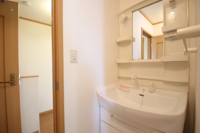 洗面設備　※別室の参考写真の為、現況優先です。