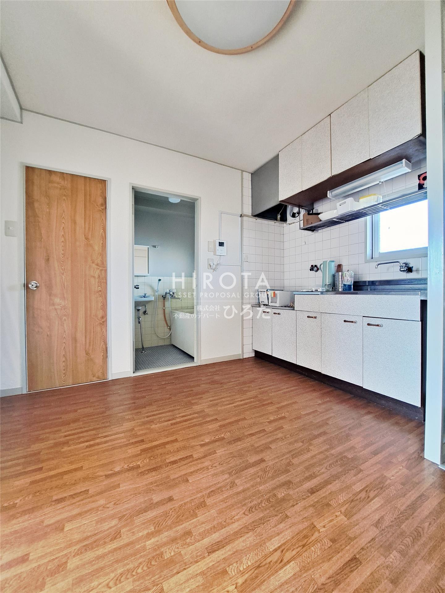 居室・リビング　※モデルルーム写真のため、入居時家具・備品等はついてきません